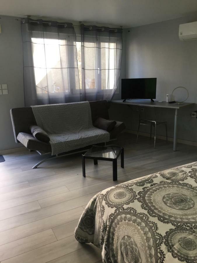 Au Pied De La Roche Apartment Ngoại thất bức ảnh