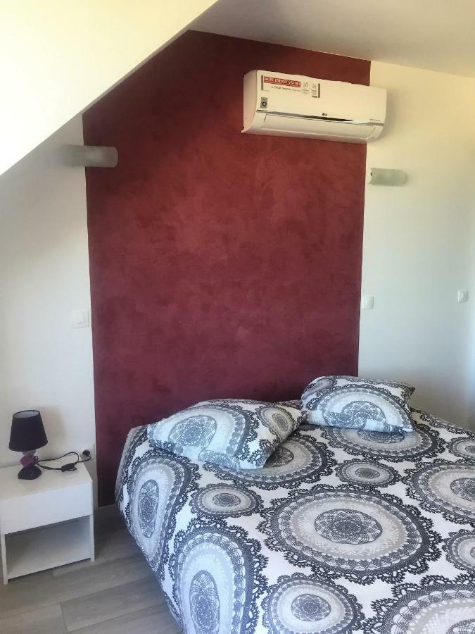 Au Pied De La Roche Apartment Ngoại thất bức ảnh