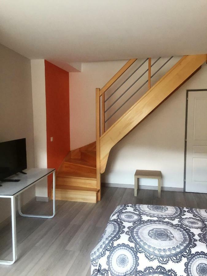 Au Pied De La Roche Apartment Ngoại thất bức ảnh