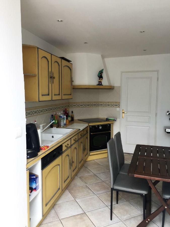 Au Pied De La Roche Apartment Ngoại thất bức ảnh