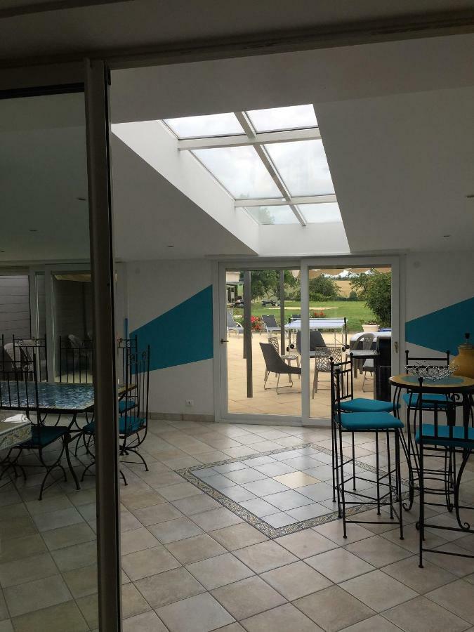 Au Pied De La Roche Apartment Ngoại thất bức ảnh