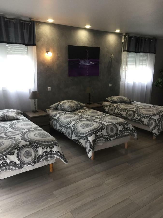 Au Pied De La Roche Apartment Ngoại thất bức ảnh
