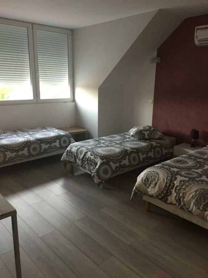 Au Pied De La Roche Apartment Ngoại thất bức ảnh
