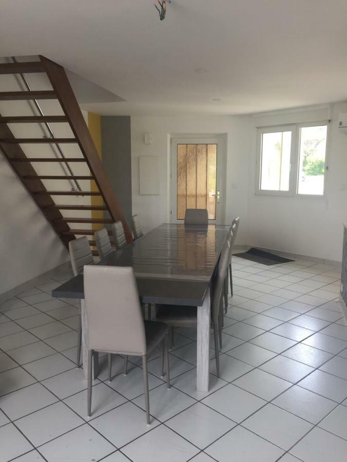 Au Pied De La Roche Apartment Ngoại thất bức ảnh